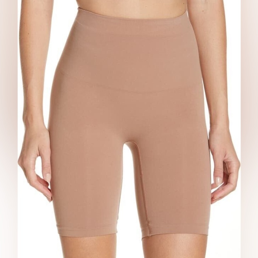 SKIMS Core Control Short – Mid Thigh Shapewear, Clay (S/M)